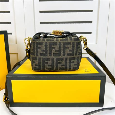 bufandas fendi|fendi lunch box bag.